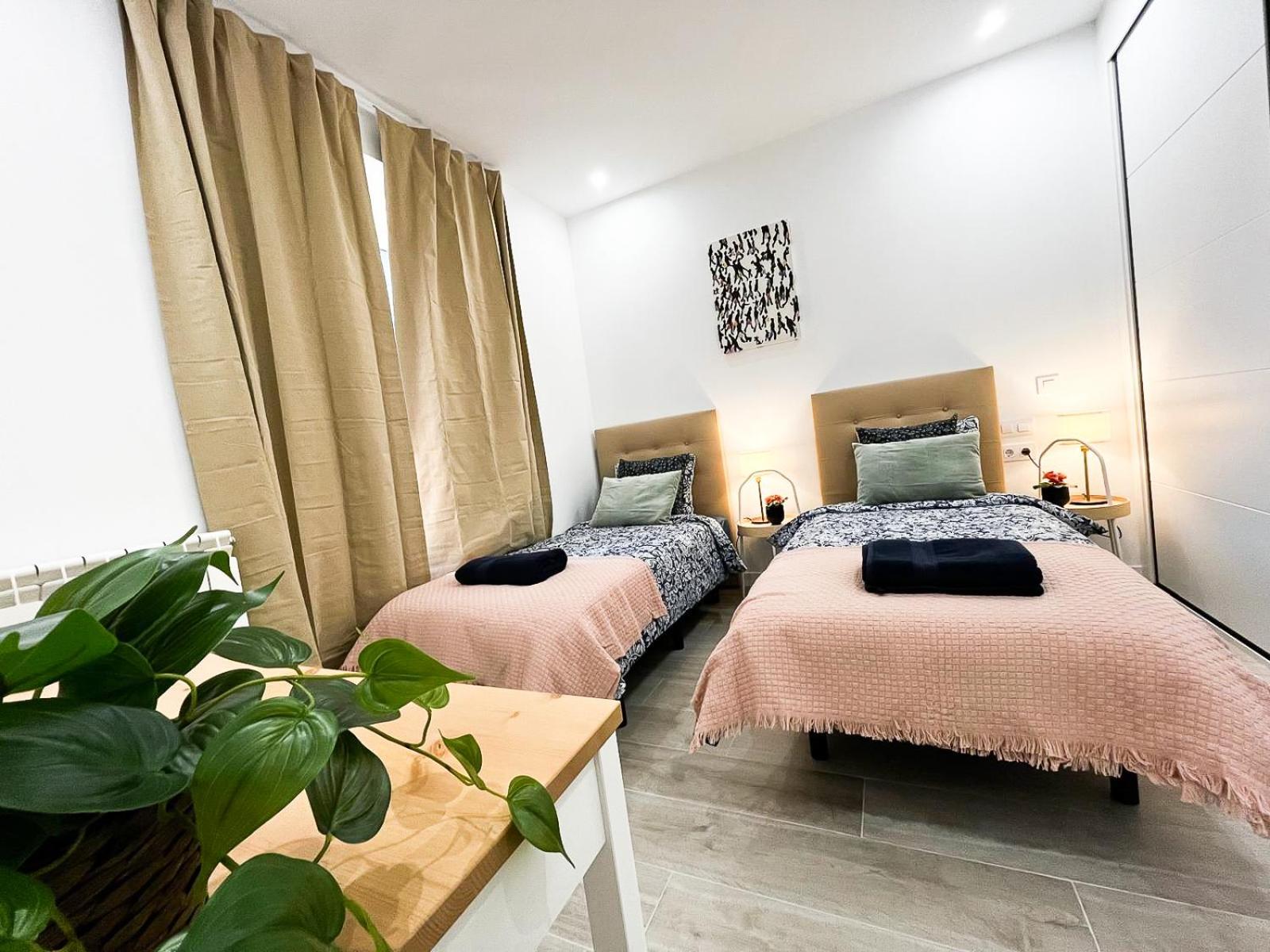 Centric Rooms In Madrid Ngoại thất bức ảnh